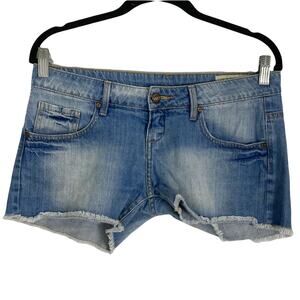 NWOT VINTAGE DENIM FOR TNS Shorts 6 3” Inseam Denim Blue Raw Hem Zip Pocket